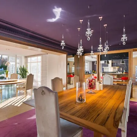 Ideal Place For A Quiet Holiday While Enjoying The Proximity Of The City Center 5 Minutes From Shops